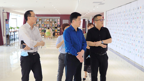 ���Қgӭʯ���@�^(q��)�\�I����κ����һ���W�R�𱬾W(w��ng)���^ָ��(d��o)��