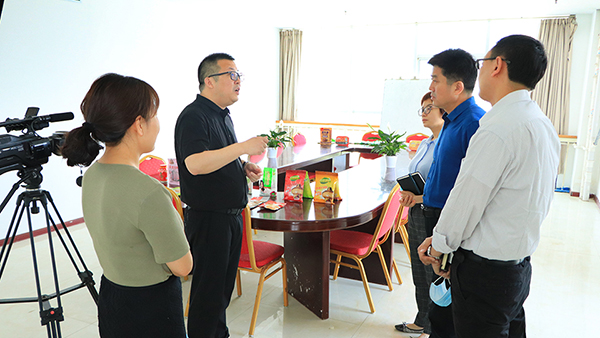 ���Қgӭʯ���@�^(q��)�\�I����κ����һ���W�R�𱬾W(w��ng)���^ָ��(d��o)��4