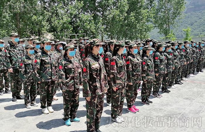 全力以赴,團結(jié)一心,我們是火爆的精英戰(zhàn)士! 全力以赴,團結(jié)一心,我們是火爆的精英戰(zhàn)士!