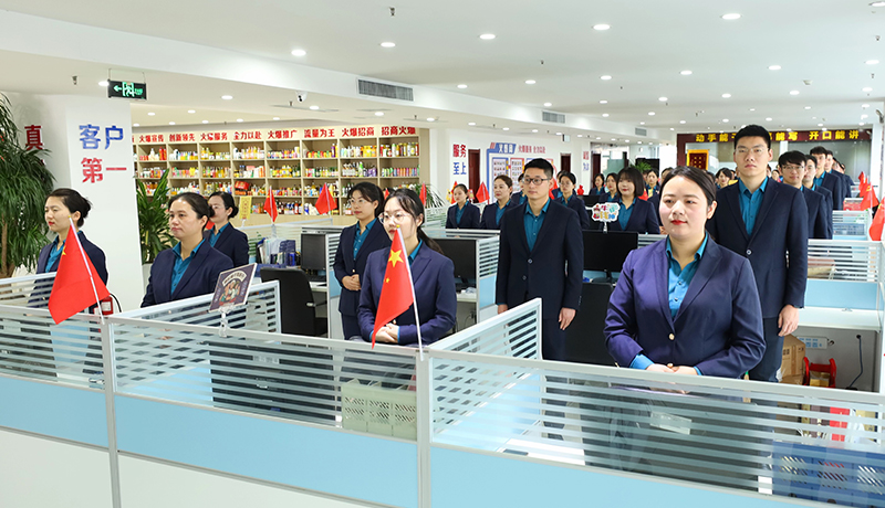 �𱬾W��Ӣ�F�